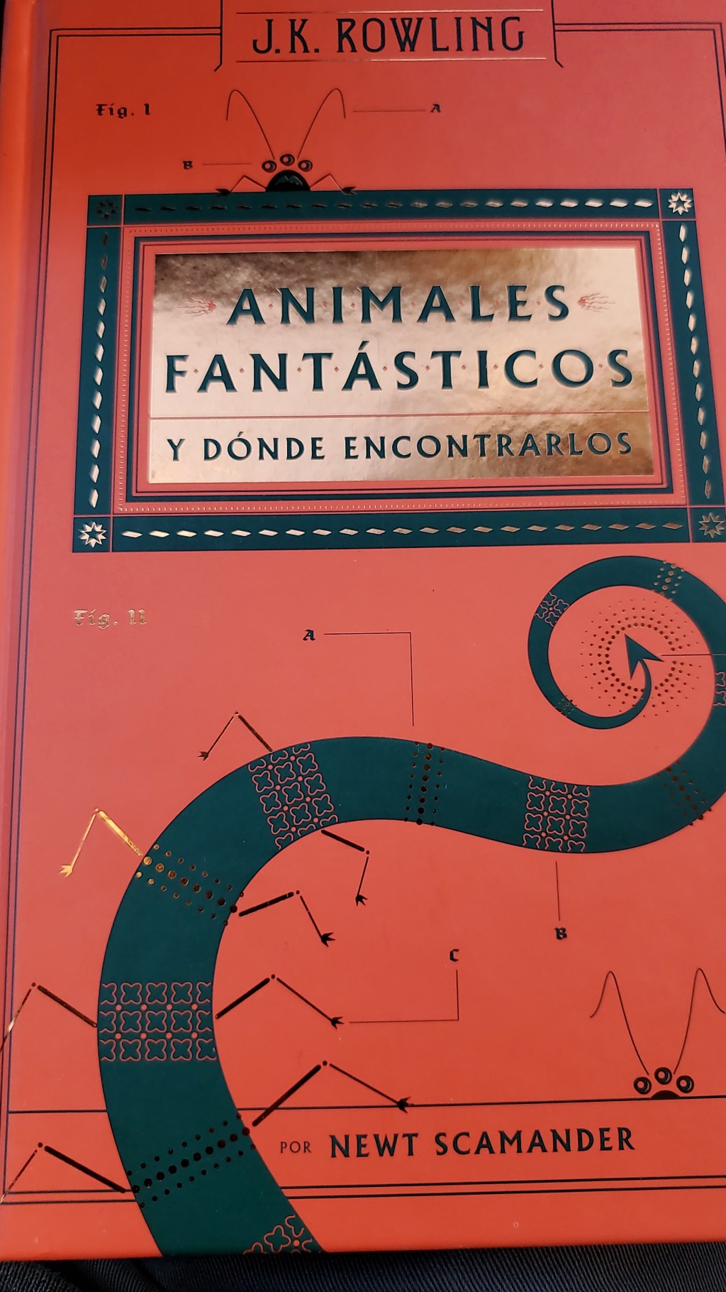 ANIMALES FANTÁSTICOS Y DONDE ENCONTRARLOS